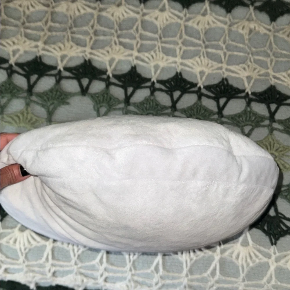 Cozy Bamboo Cat Bed - Natural and White